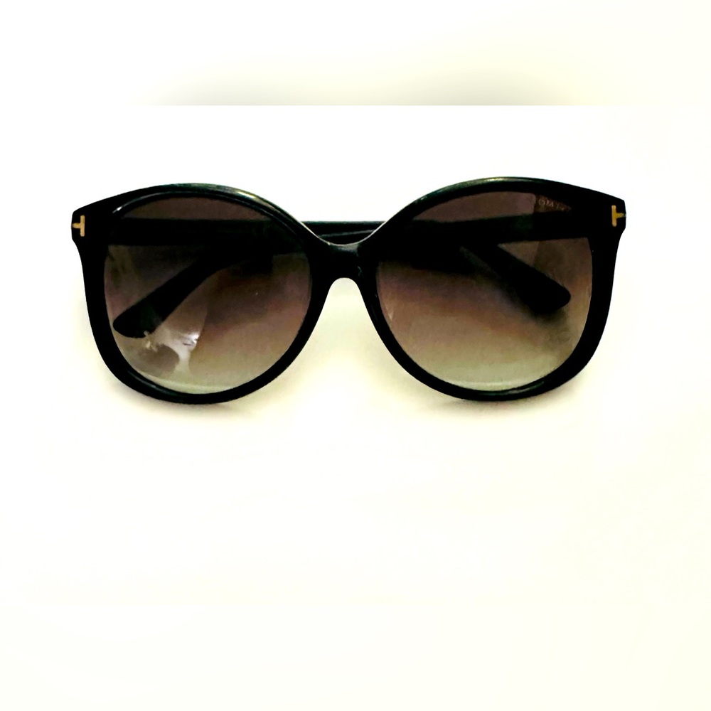 Tom Ford Black Wayfarer Sunglasses Timeless Design